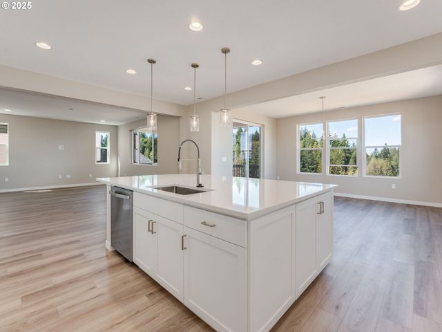 2181 Ne SINGER Ln, Estacada, OR 97023