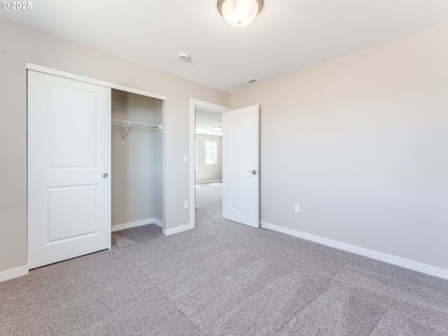 2181 Ne SINGER Ln, Estacada, OR 97023