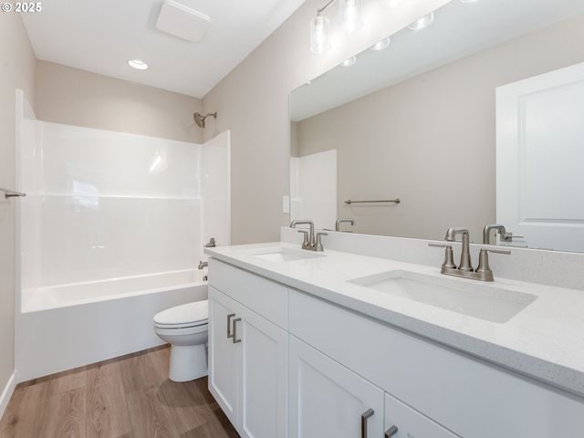 2181 Ne SINGER Ln, Estacada, OR 97023