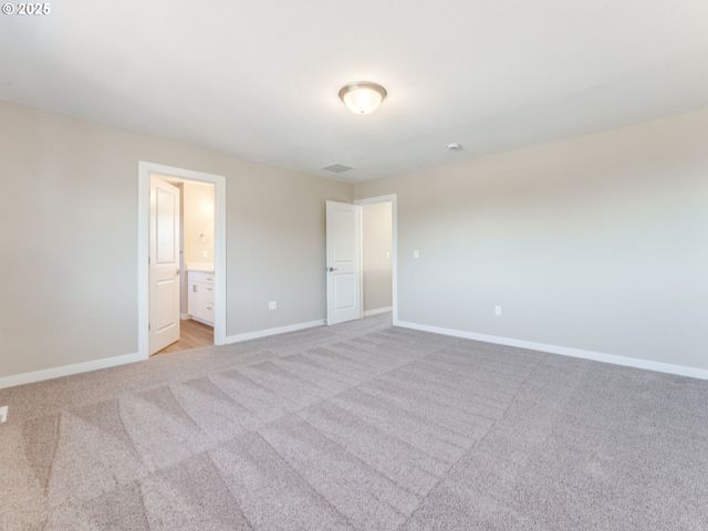 2181 Ne SINGER Ln, Estacada, OR 97023