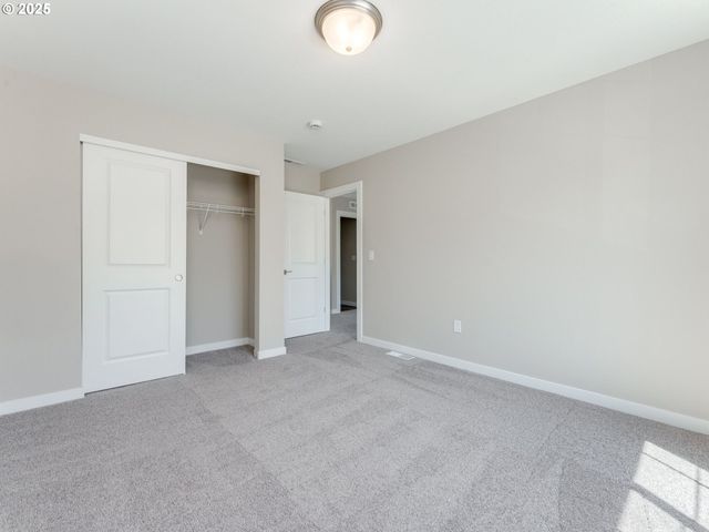 2181 Ne SINGER Ln, Estacada, OR 97023