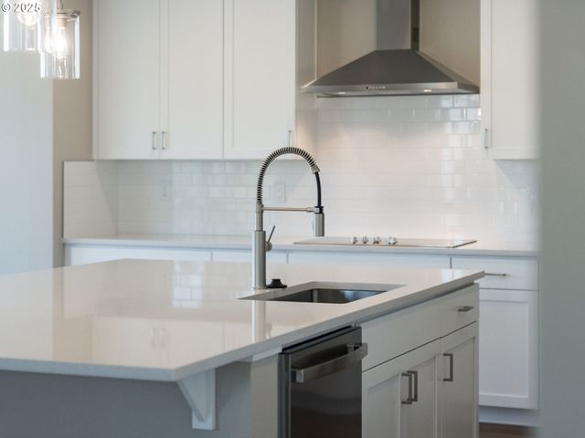 2181 Ne SINGER Ln, Estacada, OR 97023