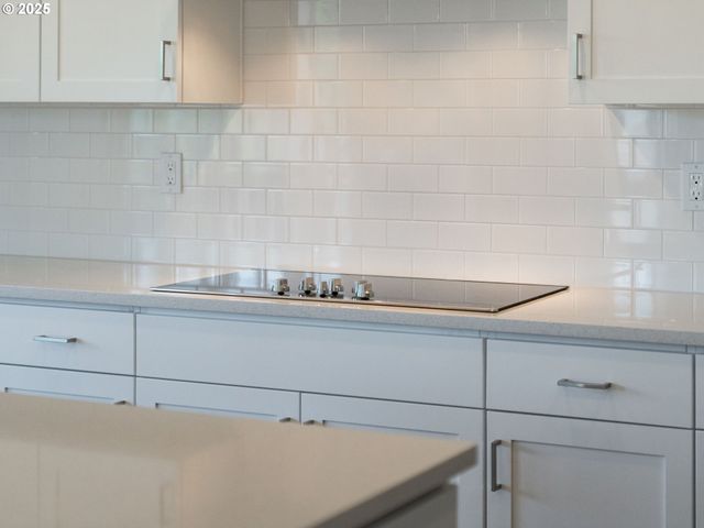 2181 Ne SINGER Ln, Estacada, OR 97023