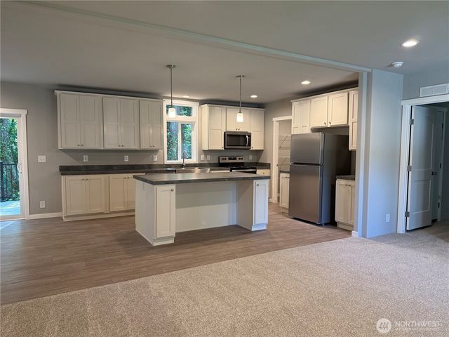 1118 Brentwood Drive, Bremerton, WA 98312