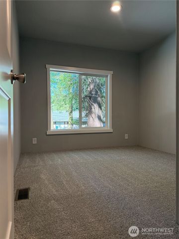 1118 Brentwood Drive, Bremerton, WA 98312