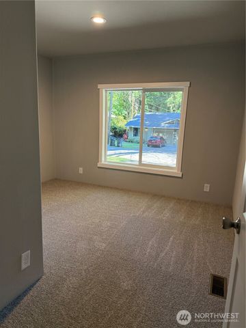 1118 Brentwood Drive, Bremerton, WA 98312