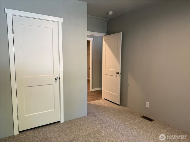 1118 Brentwood Drive, Bremerton, WA 98312