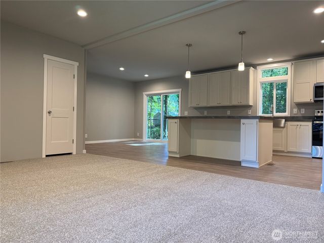 1118 Brentwood Drive, Bremerton, WA 98312