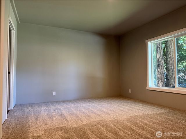 1118 Brentwood Drive, Bremerton, WA 98312
