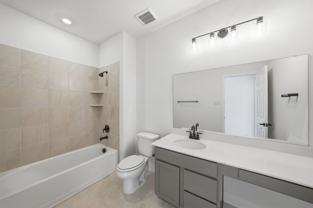 900 Summer Court, Justin, TX 76247