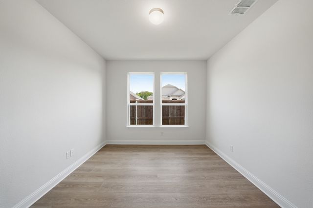 900 Summer Court, Justin, TX 76247