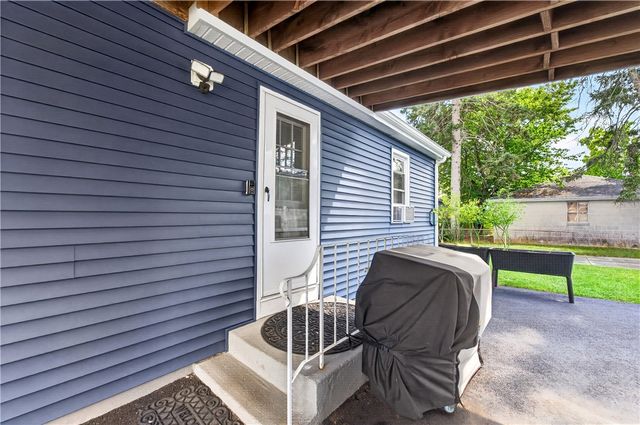 53 Peckham Street, Pawtucket, RI 02861