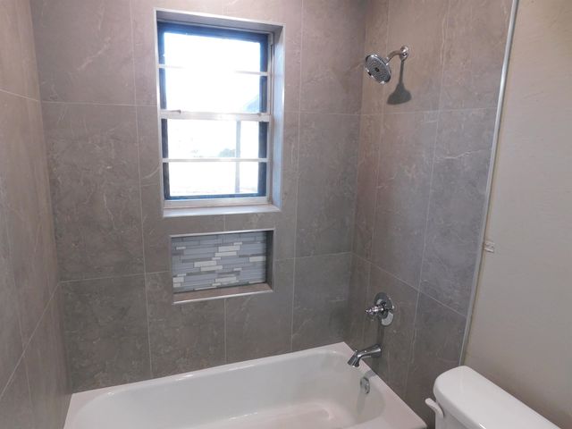 1516 FROST ST, Gilmer, TX 75644