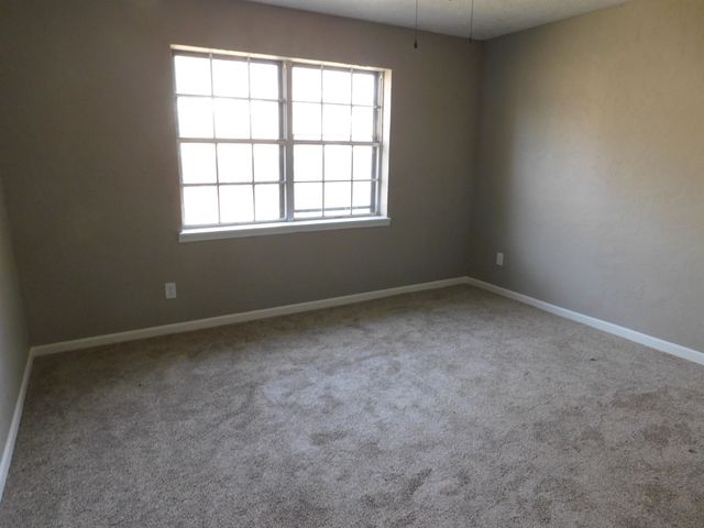 1516 FROST ST, Gilmer, TX 75644