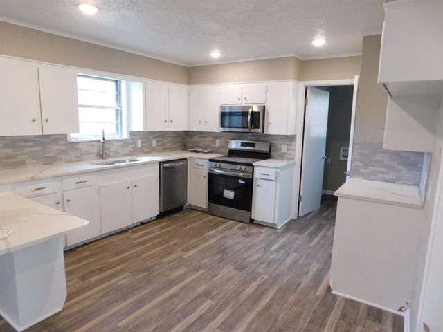 1516 FROST ST, Gilmer, TX 75644