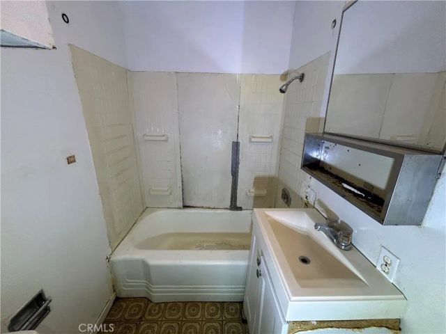 1232 Browning, Sacramento, CA 95815