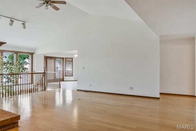6810 Wynfield Terrace Drive, St Louis, MO 63129