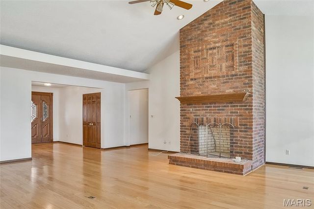 6810 Wynfield Terrace Drive, St Louis, MO 63129