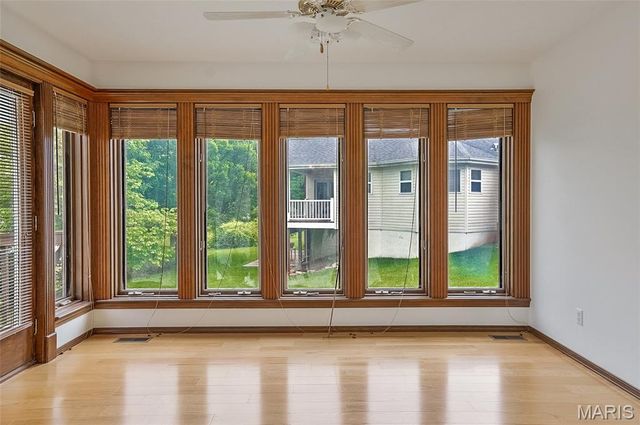 6810 Wynfield Terrace Drive, St Louis, MO 63129