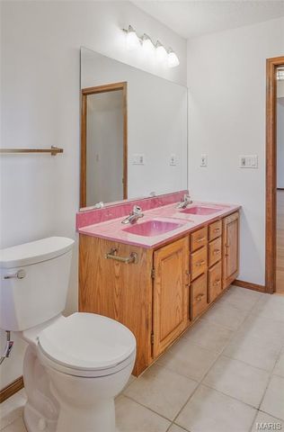 6810 Wynfield Terrace Drive, St Louis, MO 63129