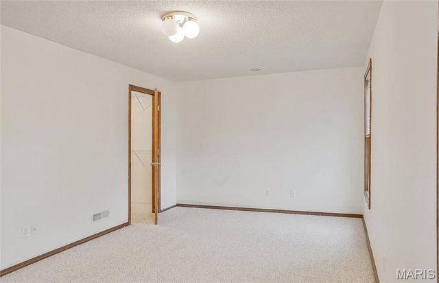 6810 Wynfield Terrace Drive, St Louis, MO 63129