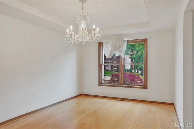 6810 Wynfield Terrace Drive, St Louis, MO 63129