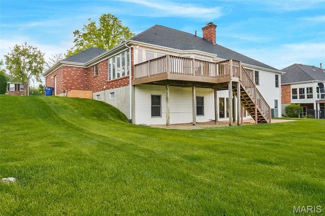 6810 Wynfield Terrace Drive, St Louis, MO 63129