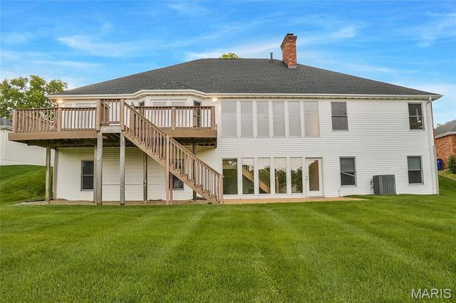 6810 Wynfield Terrace Drive, St Louis, MO 63129