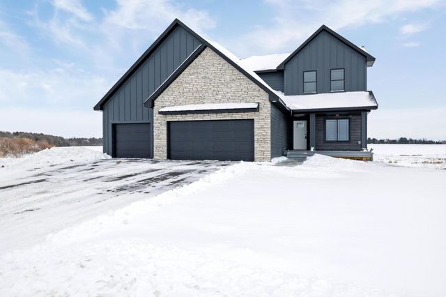 470 Sea Wing Boulevard, Prescott, WI 54021