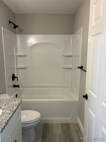 8468 N Empire Avenue, Dunnellon, FL 34433