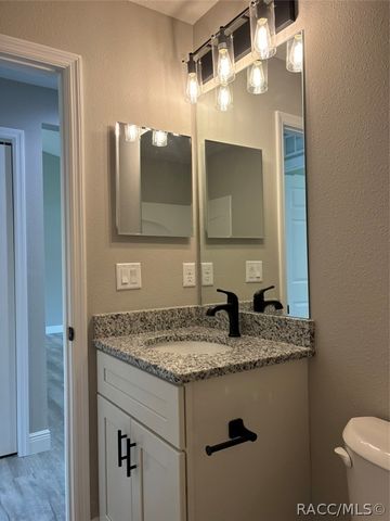 8468 N Empire Avenue, Dunnellon, FL 34433