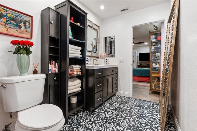 2565 Laramie, Riverside, CA 92506