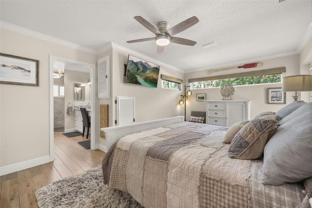 33000 LAKESHORE DRIVE, Tavares, FL 32778
