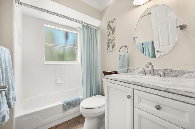 33000 LAKESHORE DRIVE, Tavares, FL 32778