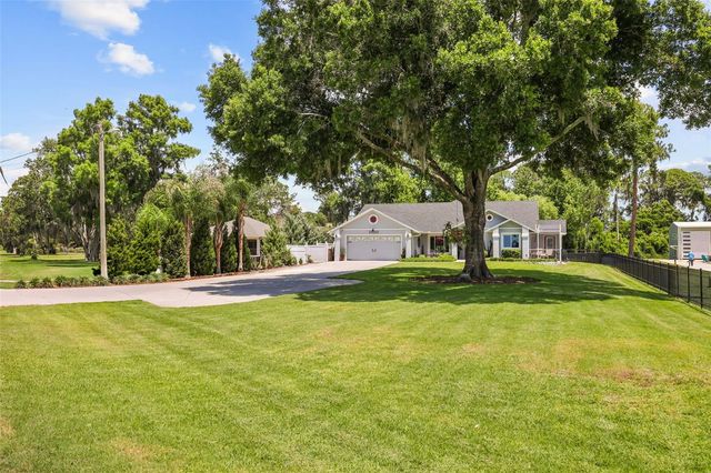 33000 LAKESHORE DRIVE, Tavares, FL 32778