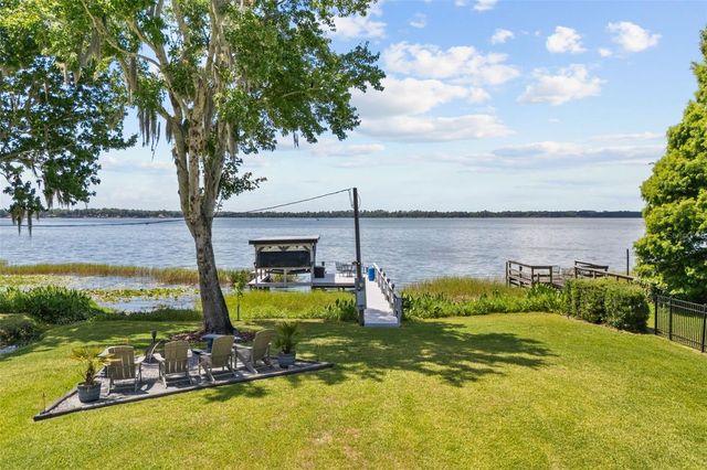 33000 LAKESHORE DRIVE, Tavares, FL 32778
