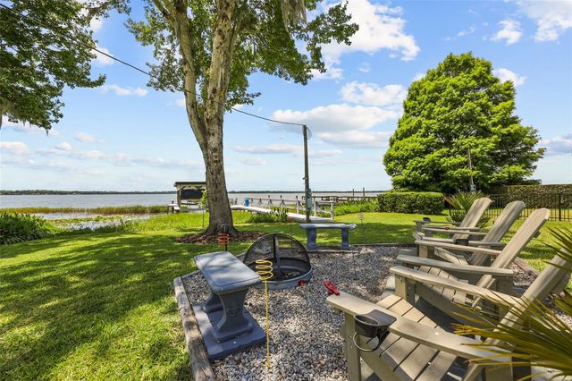 33000 LAKESHORE DRIVE, Tavares, FL 32778