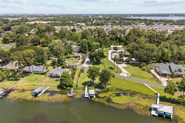 33000 LAKESHORE DRIVE, Tavares, FL 32778