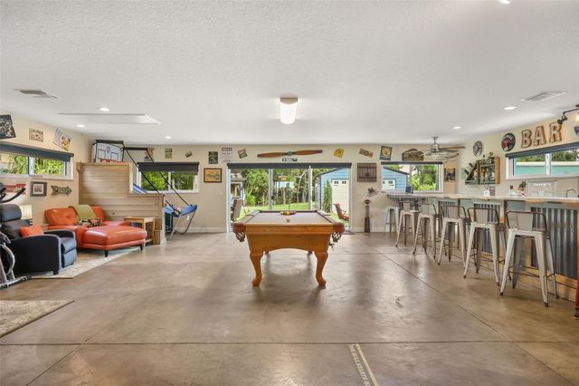 33000 LAKESHORE DRIVE, Tavares, FL 32778