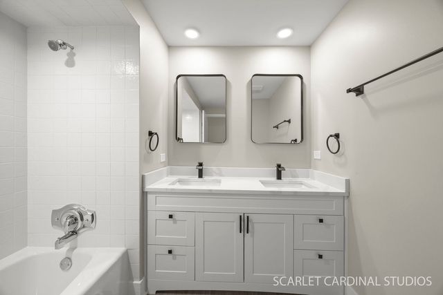 123 W Monroe Street, Villa Park, IL 60181