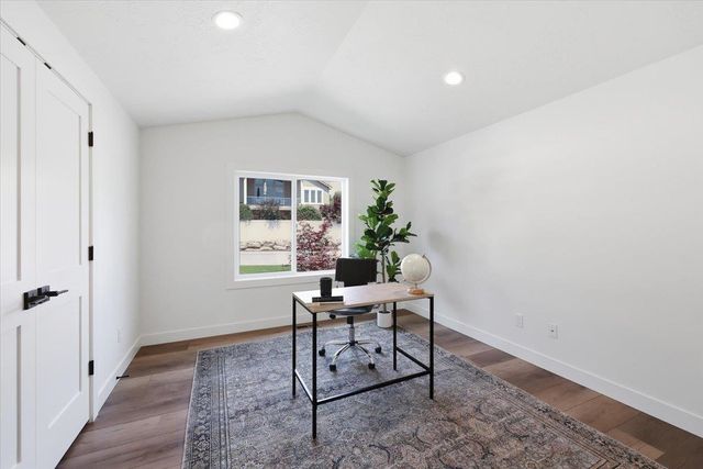 8930 E Ridgeline Ln, Spokane, WA 99217
