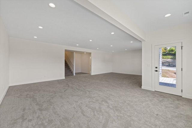 8930 E Ridgeline Ln, Spokane, WA 99217
