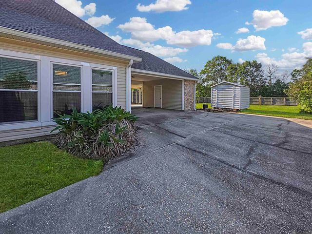 13344 David Lee Dr, Walker, LA 70785