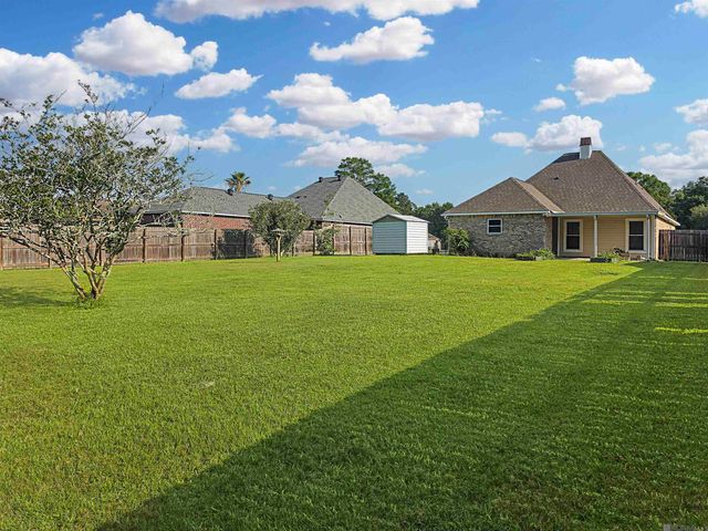 13344 David Lee Dr, Walker, LA 70785
