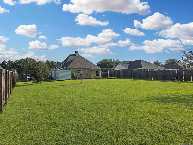 13344 David Lee Dr, Walker, LA 70785