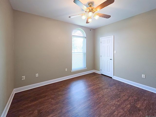 13344 David Lee Dr, Walker, LA 70785