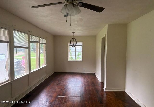 2747 Emerald Drive, Jackson, MS 39212