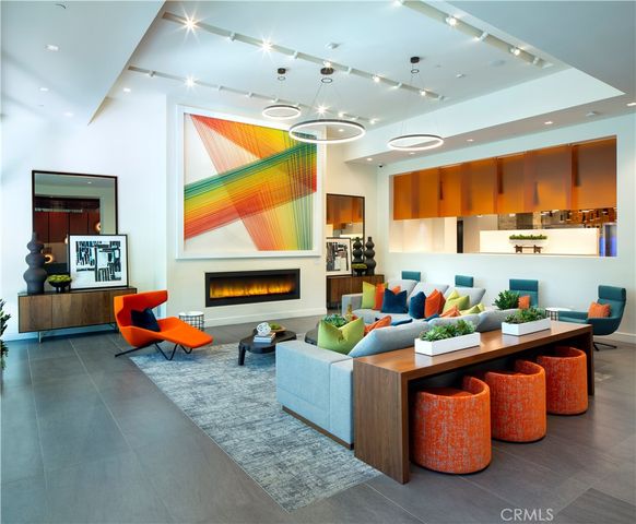 6200 Variel Avenue 343, Woodland Hills, CA 91367
