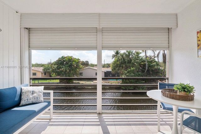 109 Royal Park Drive 2F, Oakland Park, FL 33309