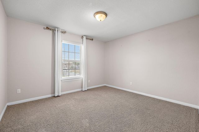 83 Prospector LN, Liberty Hill, TX 78642